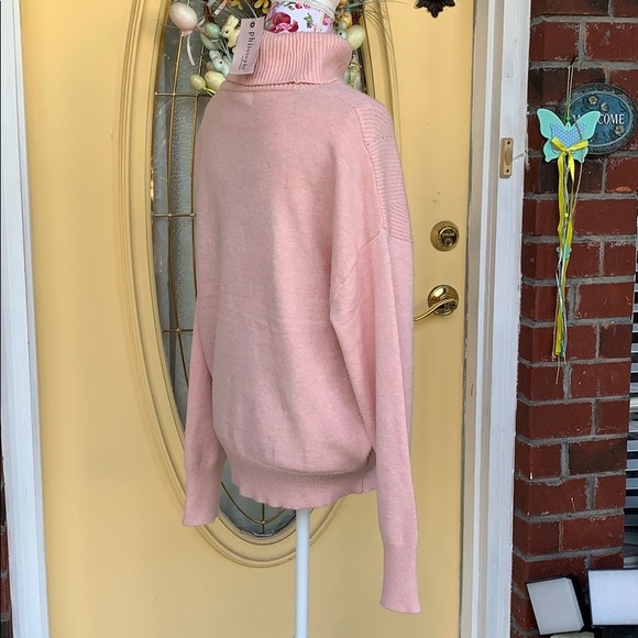 Philosophy Pink Rose Sweater - Picture 4 of 8